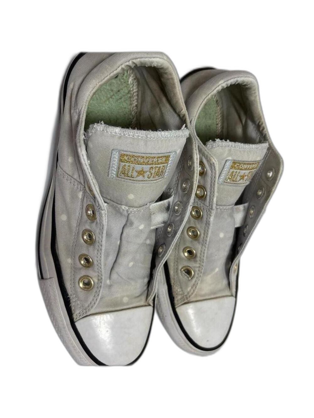 White Converse trainers with a worn look #Converse size 8 women’s